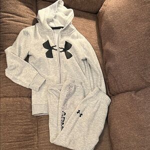 Under Armour Jogger Set, size 6, EUC